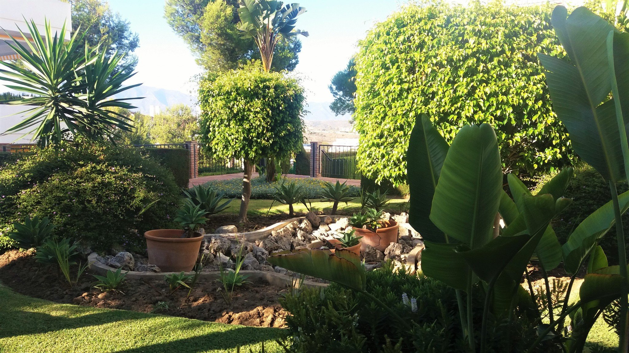 1 Miraflores Beach & Country Club turvallisuus