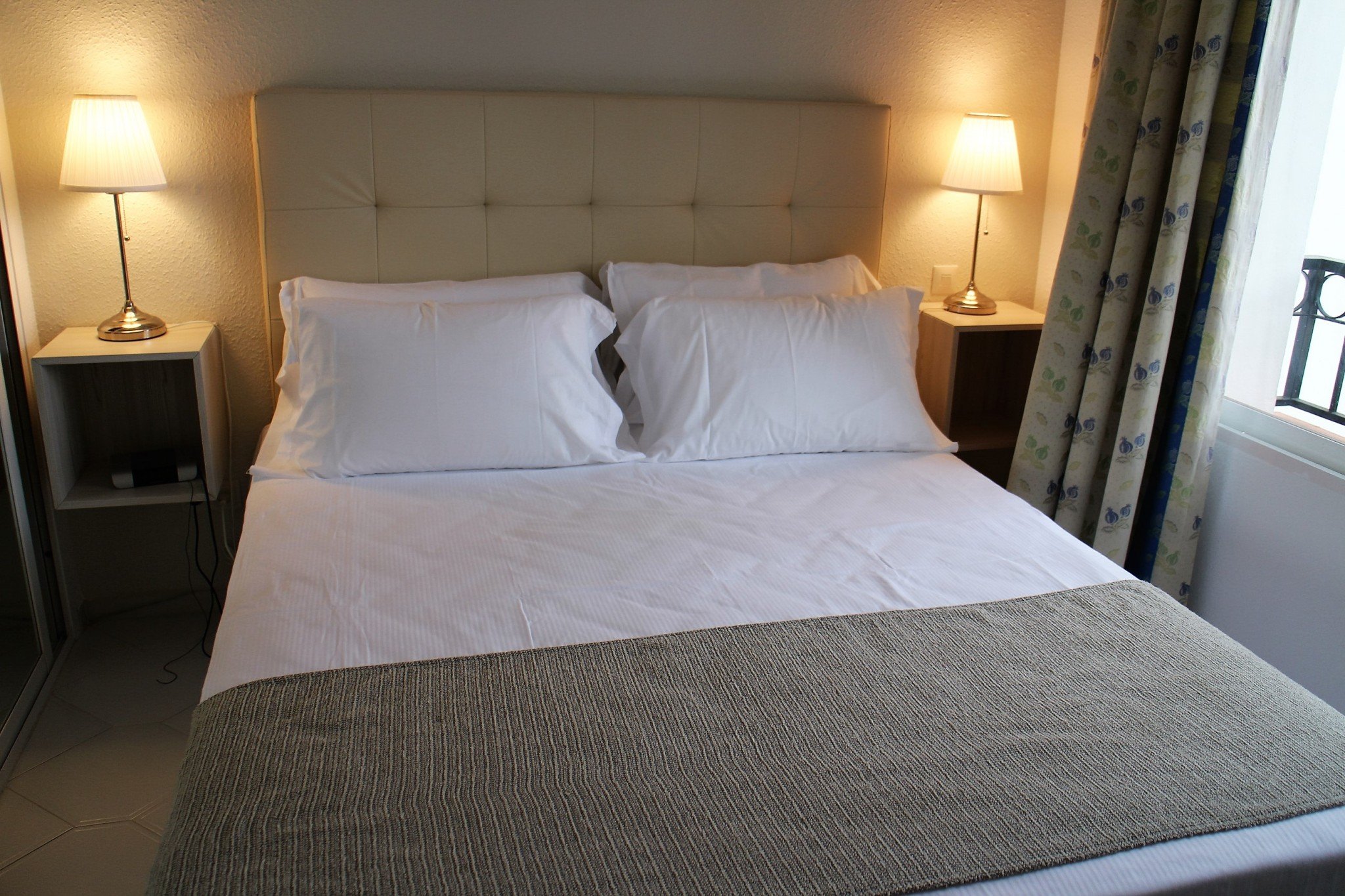 Miraflores Beach & Country Club Bedroom