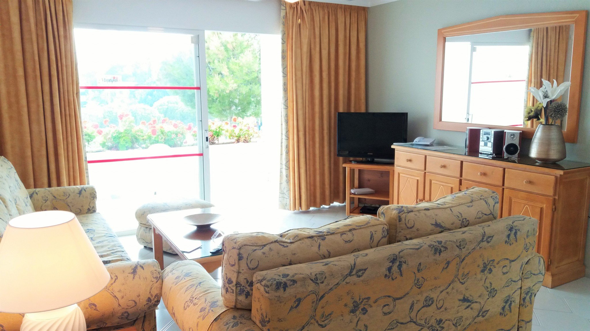 Miraflores Beach & Country Resort Living Room