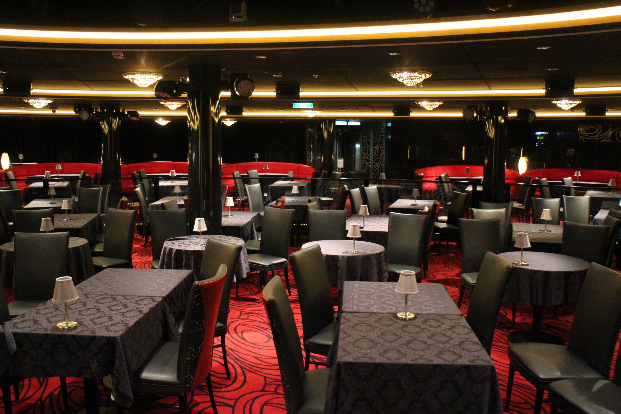 Norwegian Escape Supper Club 1