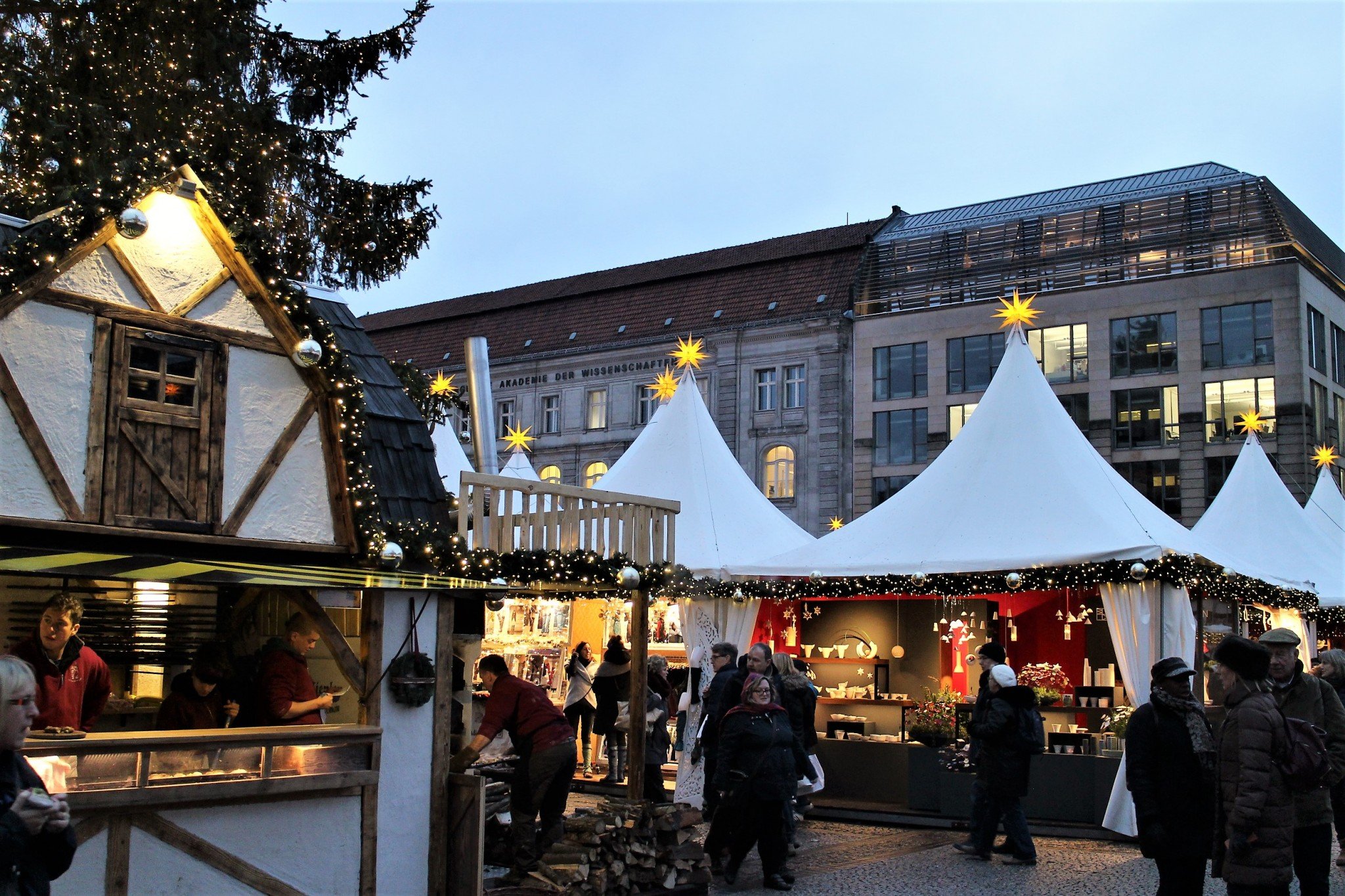 Berliini joulumarkkinat Gendarmenmarkt 0
