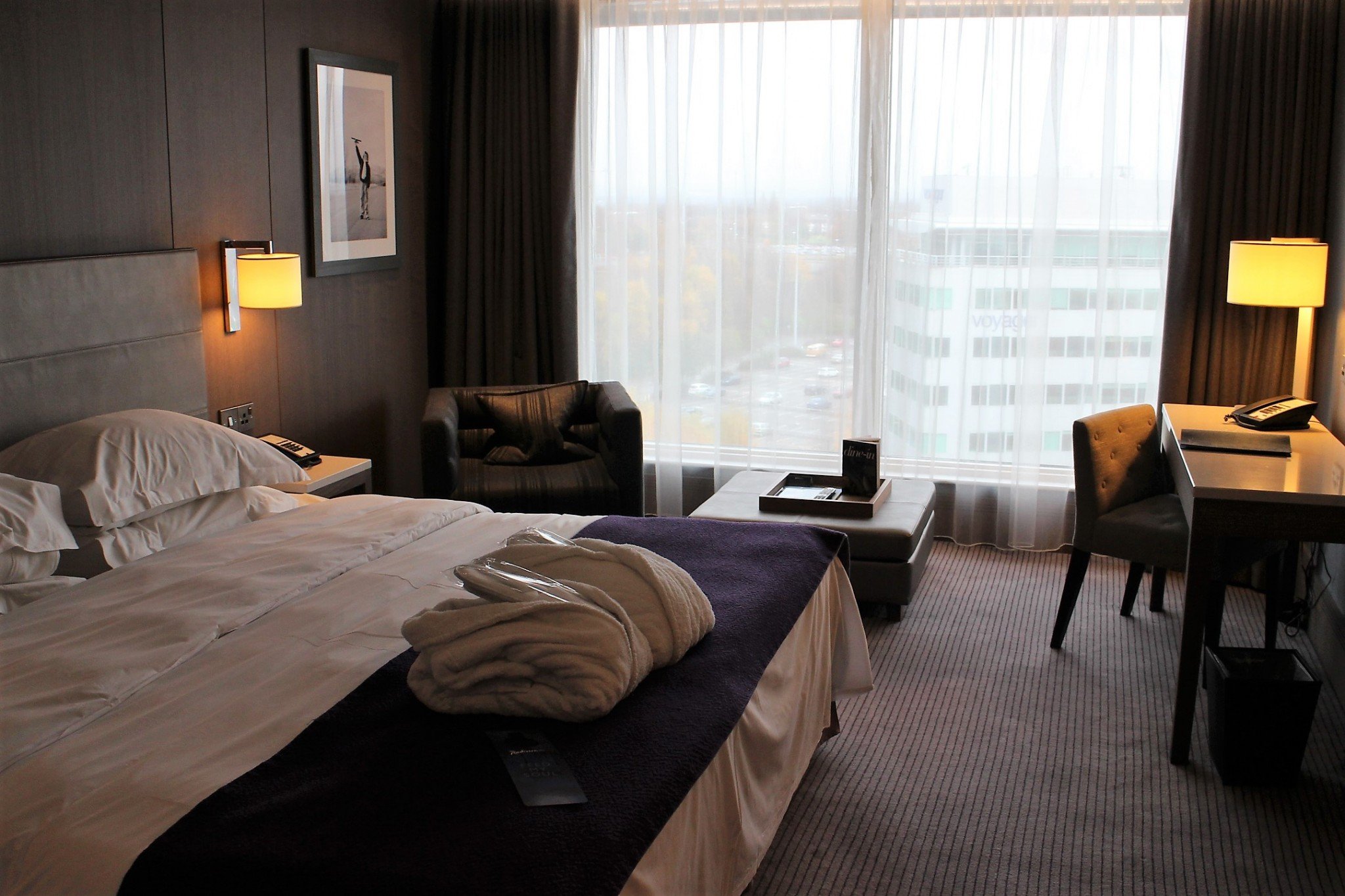Radisson Blu Manchester Airport Business Room