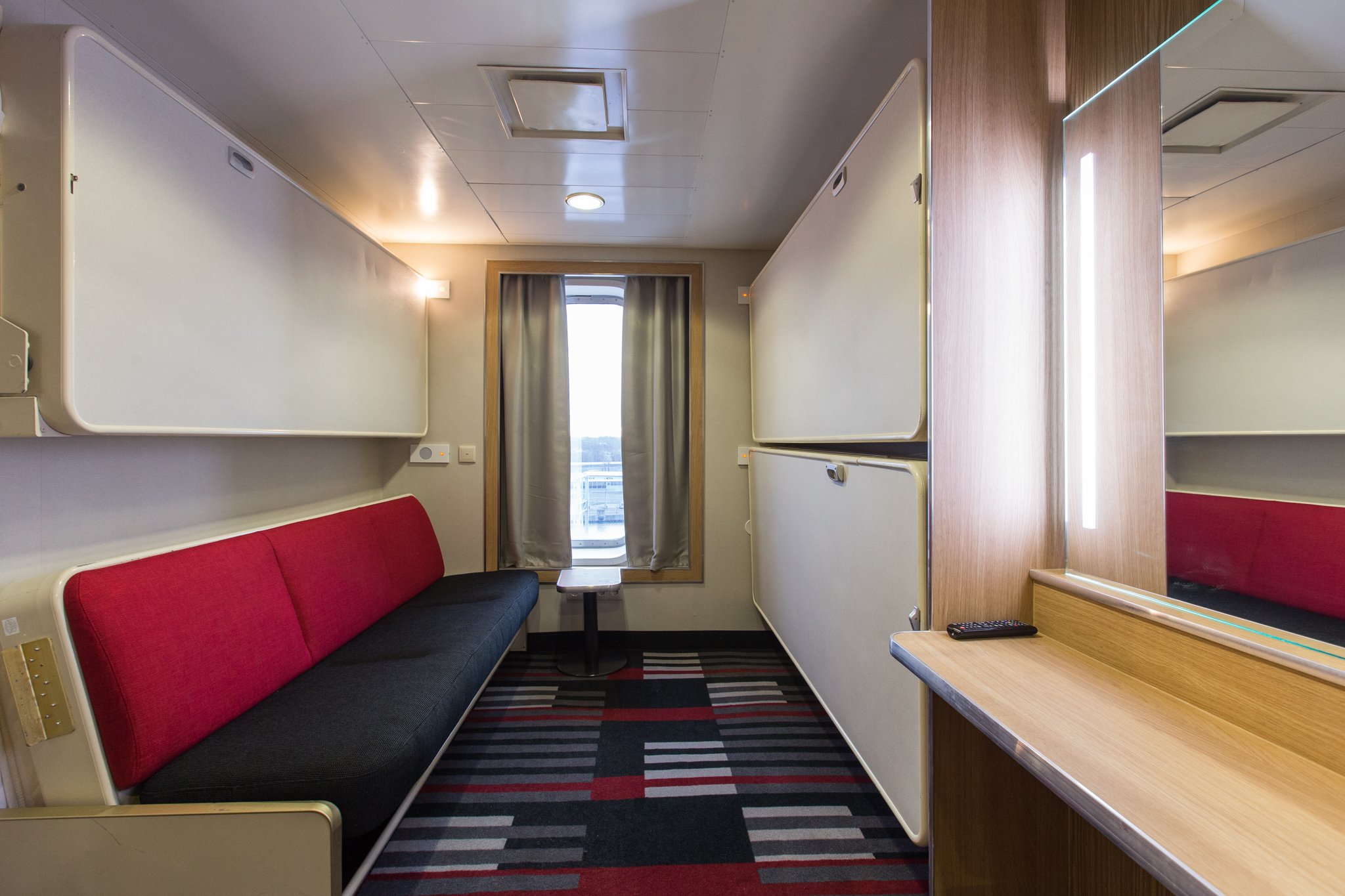 ts_ship_europa_cabin (12)