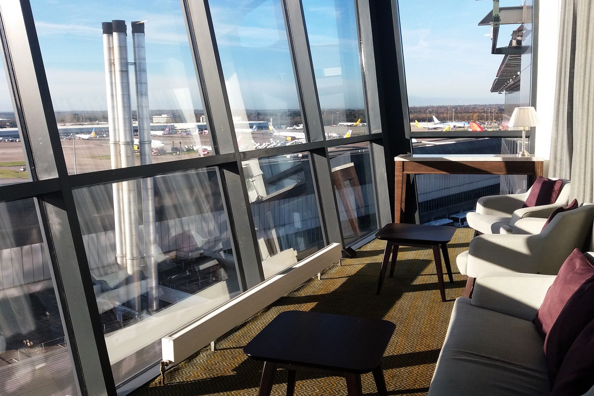 Radisson Blu Manchester Airport Business Lounge 3