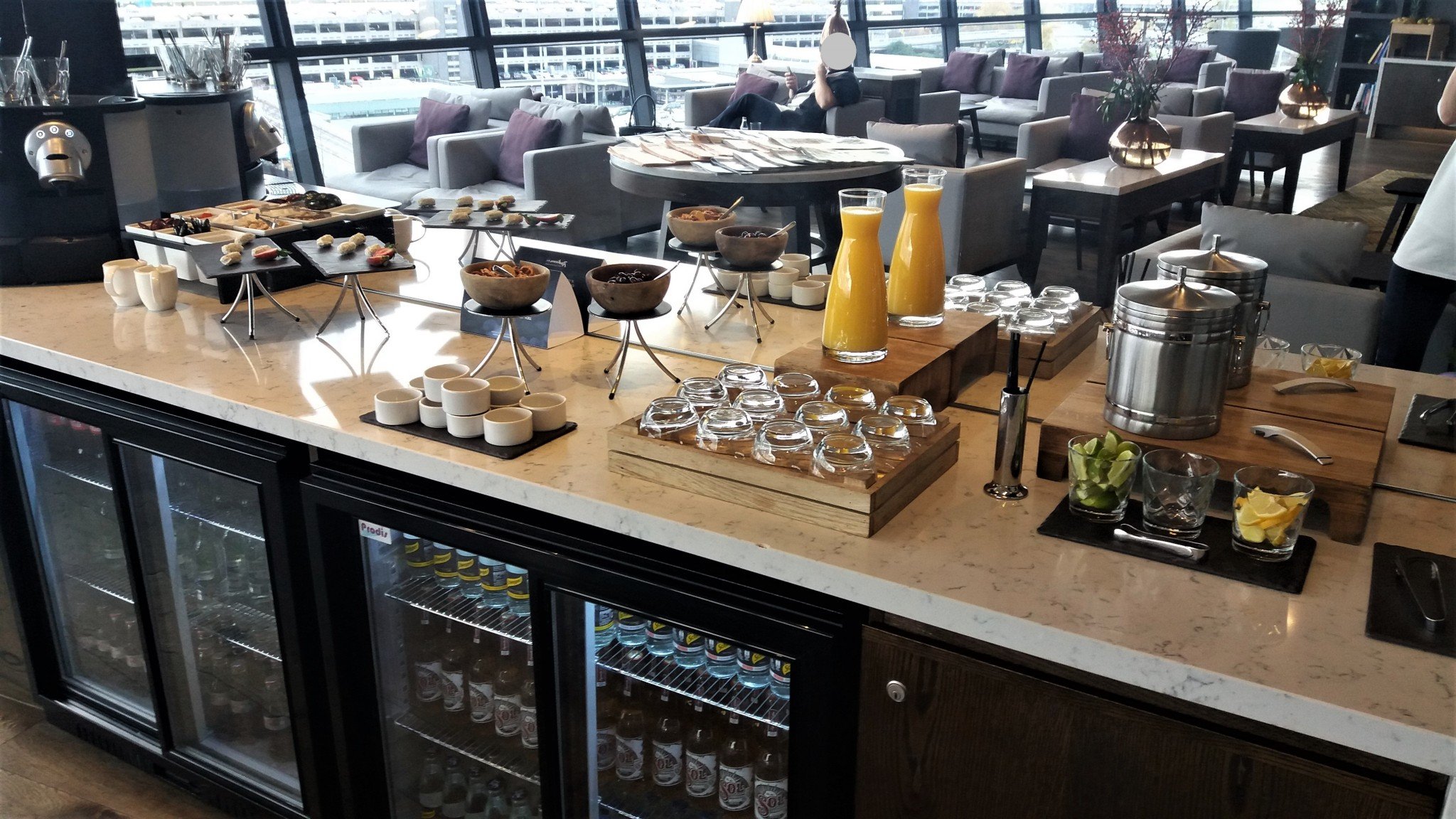 Radisson Blu Manchester Airport Business Lounge 5