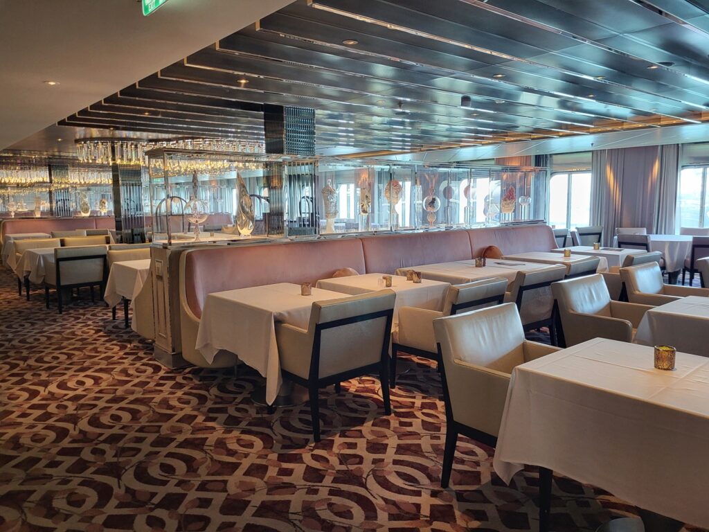 Celebrity Edge ruokailu kokemuksia